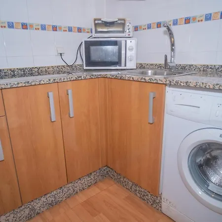 Tranquilos Con Aparcamiento Y Cerca De Las Playas De Conil - Es-180-33 Apartment