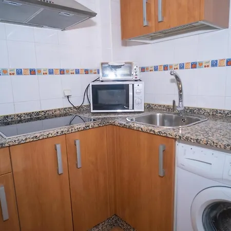 Tranquilos Con Aparcamiento Y Cerca De Las Playas De Conil - Es-180-33 Apartment